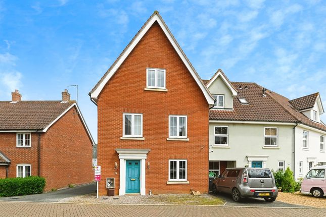 4 bed end terrace house