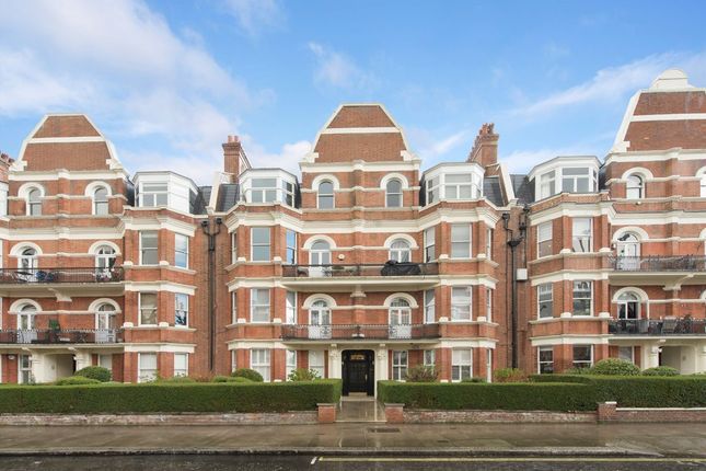 3 bed flat