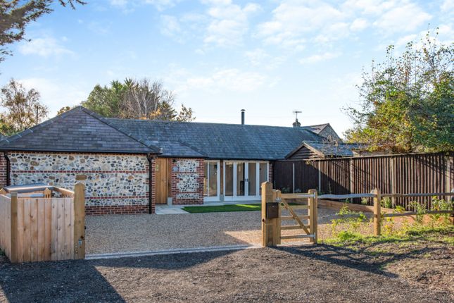 Hoe Lane, Flansham, West Sussex 2 bed barn conversion for sale