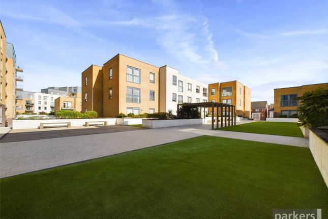 Drake Way, Berkshire RG2 2 bed apartment for sale