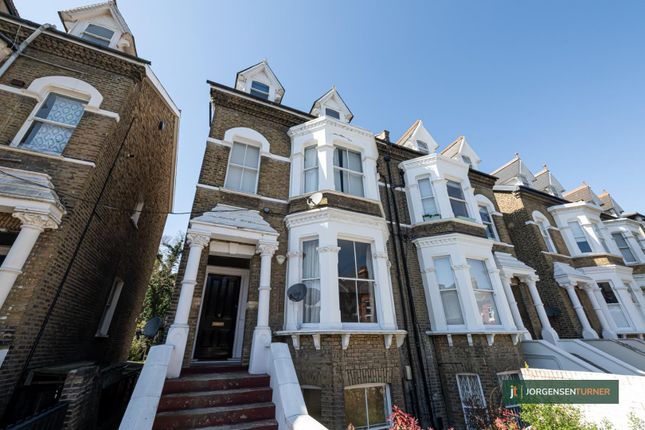 Lime Grove W12, Shepherds Bush, London 2 bed flat for sale