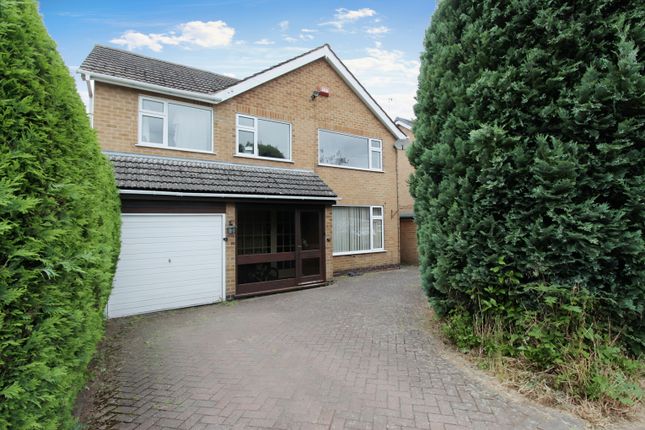 5 bed detached house