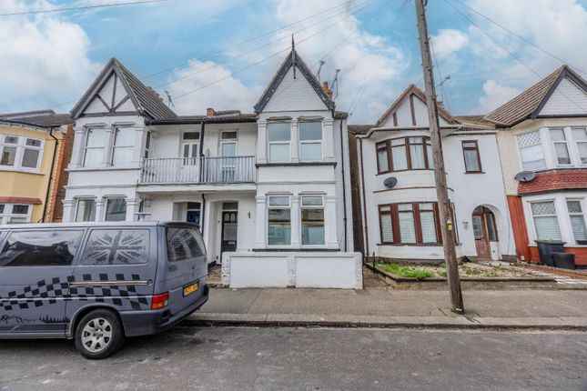 1 bed flat