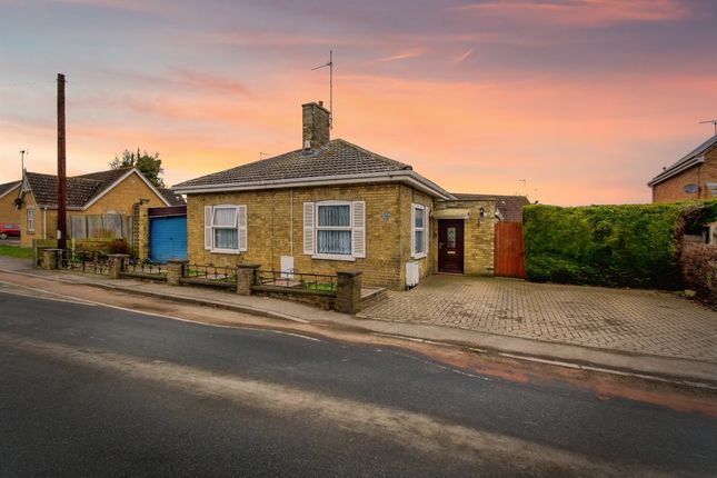3 bedroom detached bungalow for sale