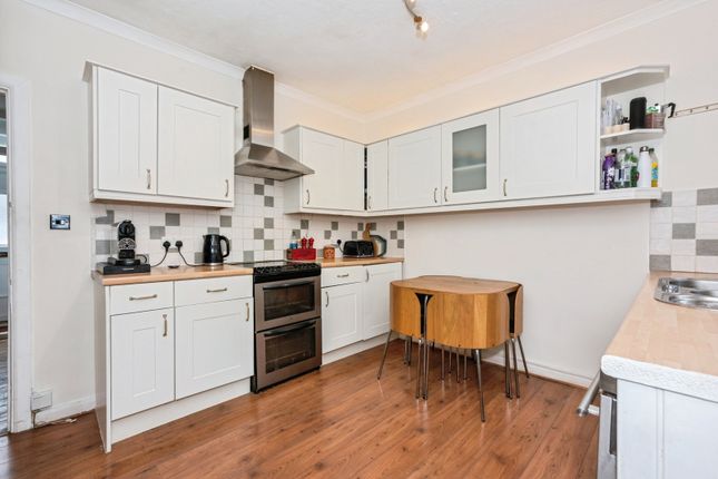 3 bed terraced house