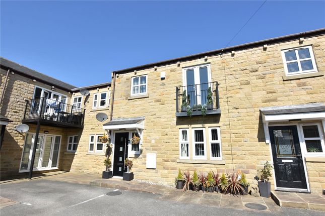Old Fold, Farsley, Pudsey 2 bed townhouse for sale
