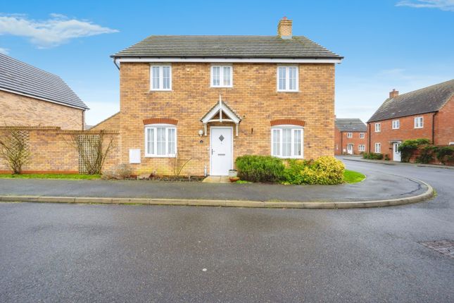 4 bed detached house