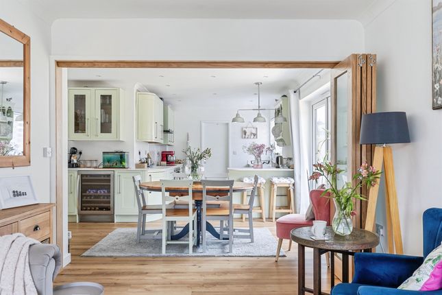 4 bedroom detached bungalow for sale
