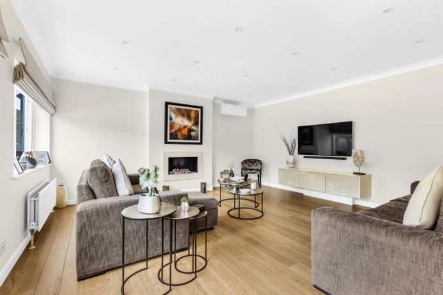 Rockways, Barnet EN5 4 bed detached house for sale