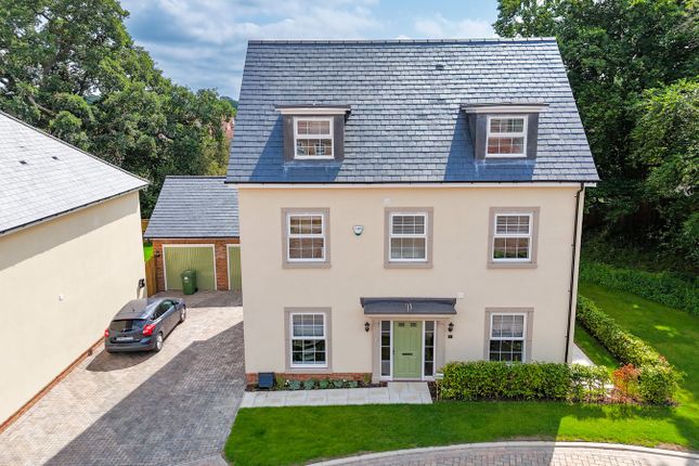 Wisteria Gate, Romsey SO51 5 bed detached house for sale