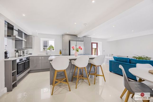 Heathfield, Oxfordshire OX5 3 bed end of terrace house for sale