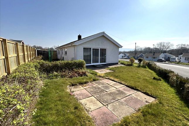 2 bed detached bungalow