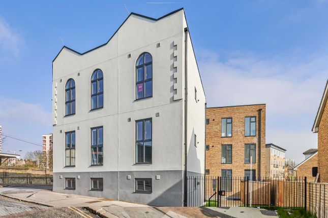 Clifford Road, South Norwood, London... 1 bed flat for sale