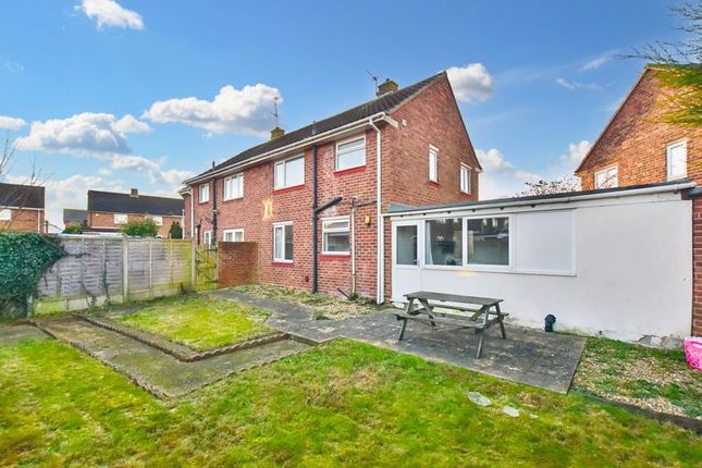 5 bedroom semi-detached house for sale