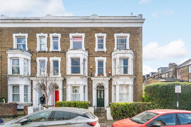 Kemerton Road, Herne Hill, London, SE5 2 bed flat for sale
