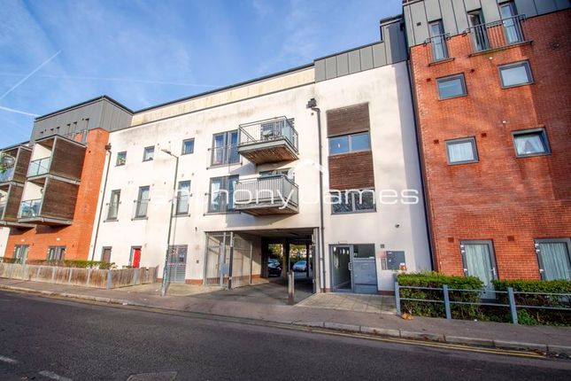 William Foster Lane, Welling DA16 2 bed apartment for sale