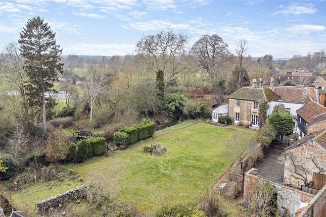 Earsham Street, Bungay, Suffolk, NR35 6 bed detached house for sale