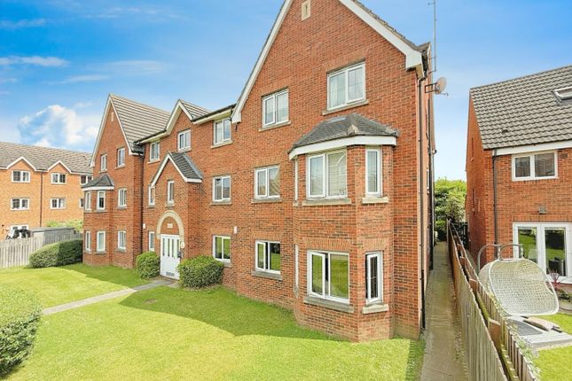 Pavillion Gardens, Farsley, LS28 5ZG 2 bed flat for sale