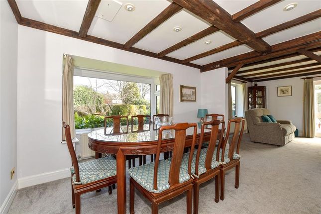 4 bed detached house