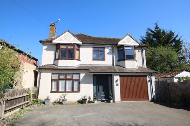 KINGSTON ROAD, LEATHERHEAD, KT22 5 bed detached house for sale