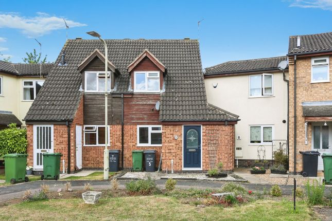2 bedroom town house for sale