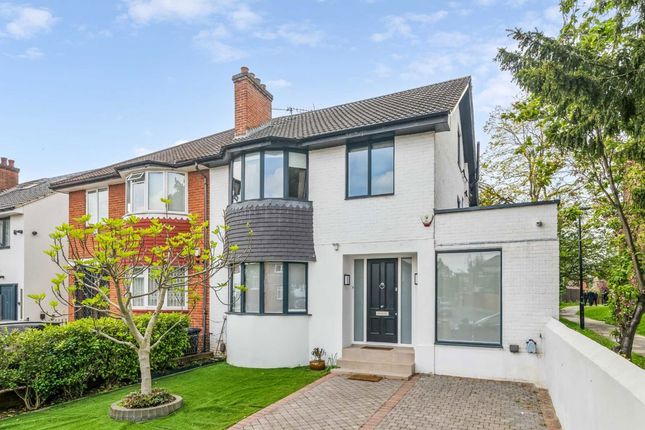 Friars Place Lane, London W3 4 bed house for sale