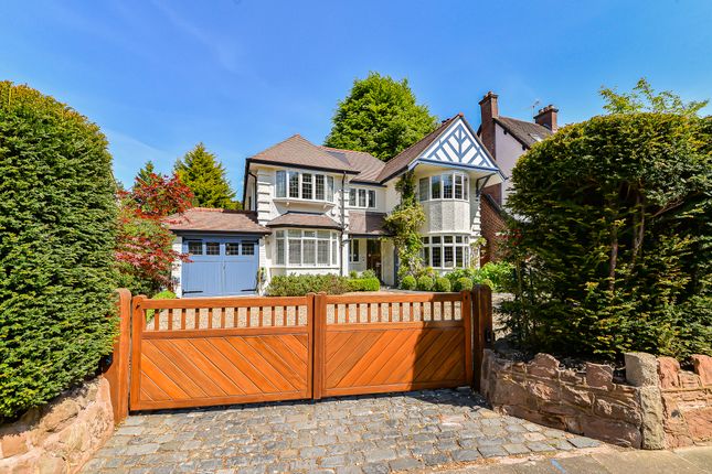 6 bedroom detached house for sale