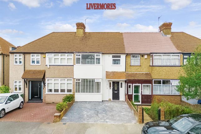 Clive Avenue, Crayford, Dartford, Kent 3 bed terraced house for sale