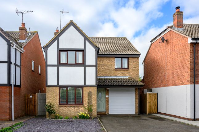 Valley Walk, Felixstowe IP11 4 bed detached house for sale