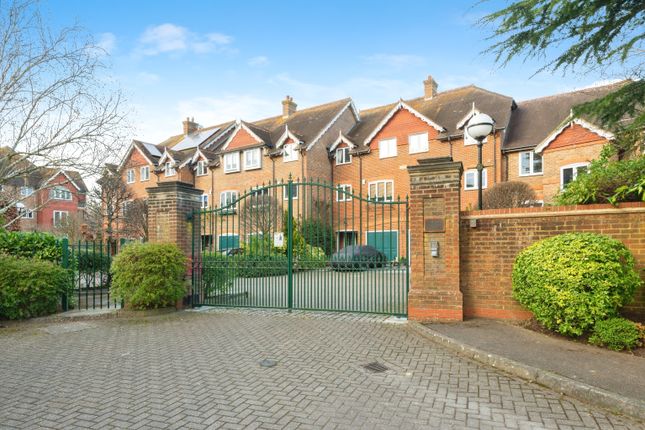 4 bed terraced house