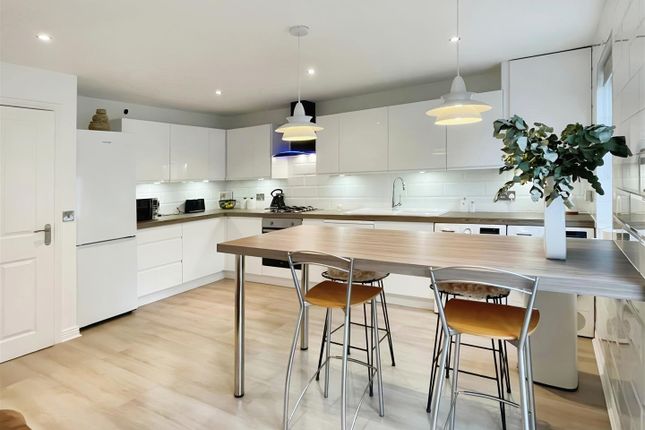 4 bedroom town house for sale
