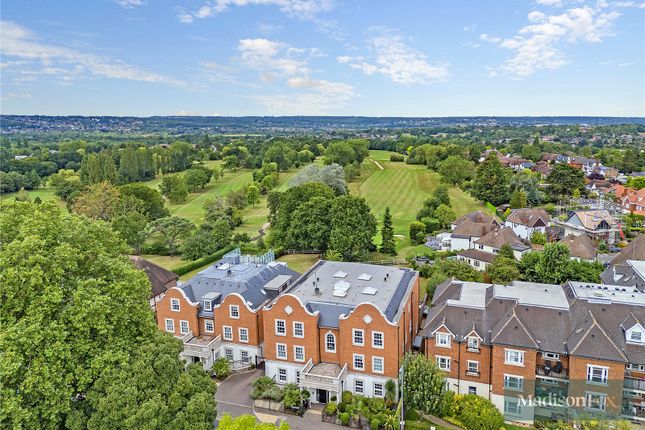 Manor Road, Essex IG7 4 bed apartment for sale