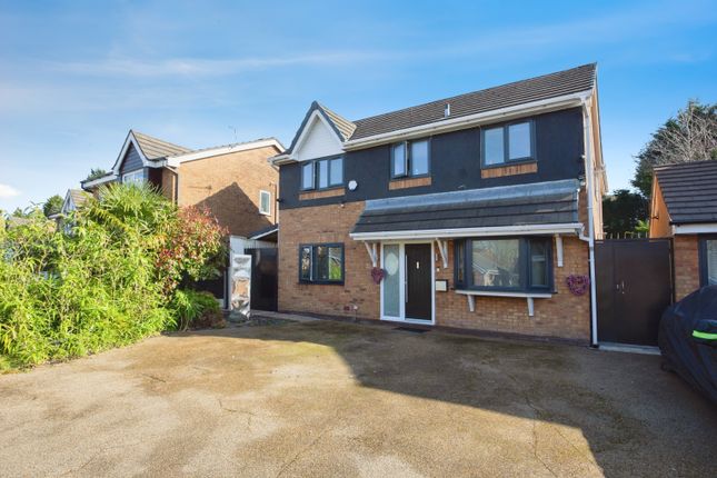 4 bed detached house