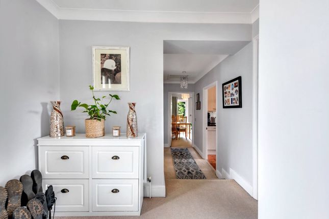 2 bedroom maisonette for sale
