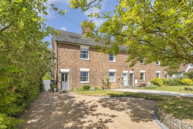 4 bedroom end of terrace house for sale