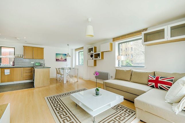 3 bedroom flat for sale