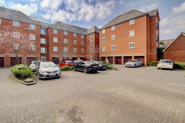 3 bedroom apartment for sale