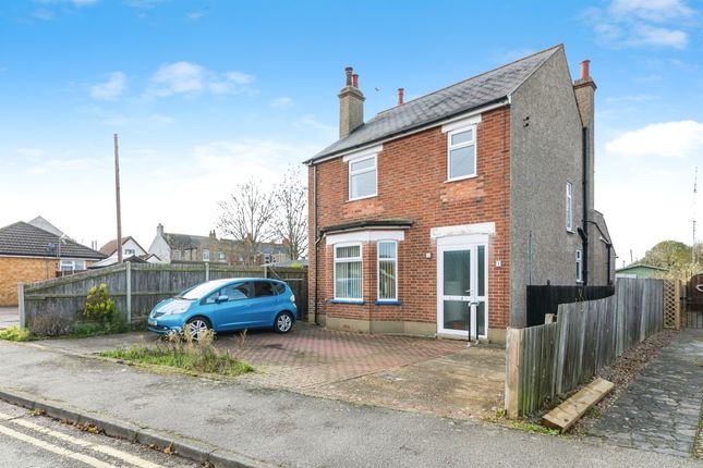 3 bed detached house