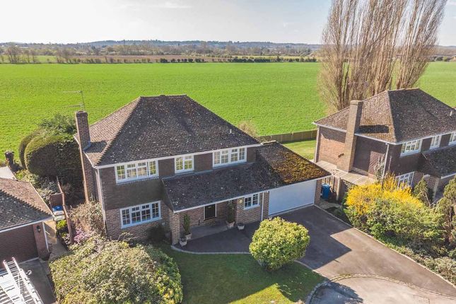 Montagu Road, Datchet SL3 4 bed detached house for sale