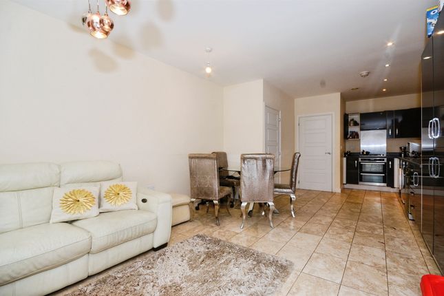 3 bedroom town house for sale