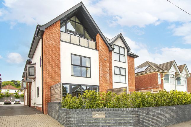 Bournemouth Road, Poole, Dorset, BH14 2 bed apartment for sale