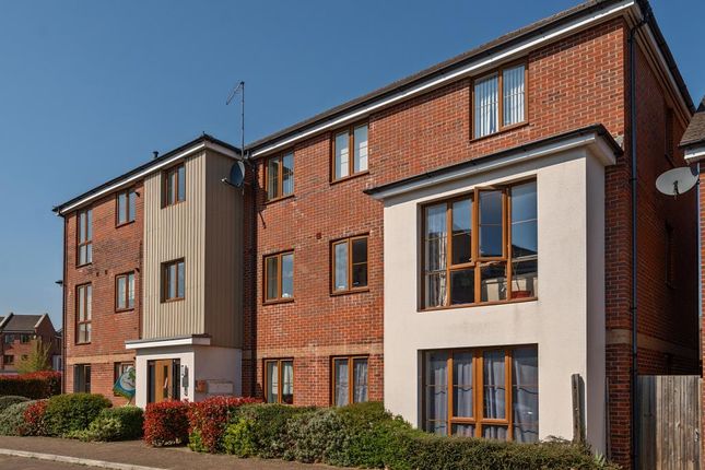 Basingstoke,  Hampshire,  RG24 2 bed flat for sale