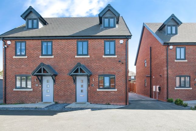 4 bedroom semi-detached house for sale