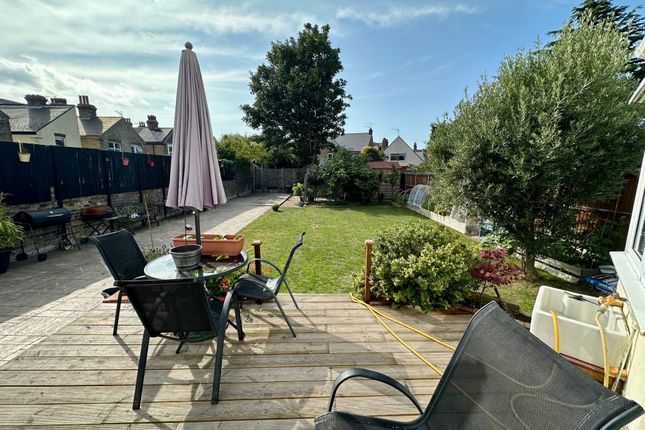 Talbot Road, Cliftonville 4 bed end of terrace house for sale
