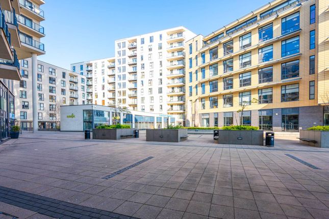 Guildford Road, Woking, GU22 1 bed flat for sale