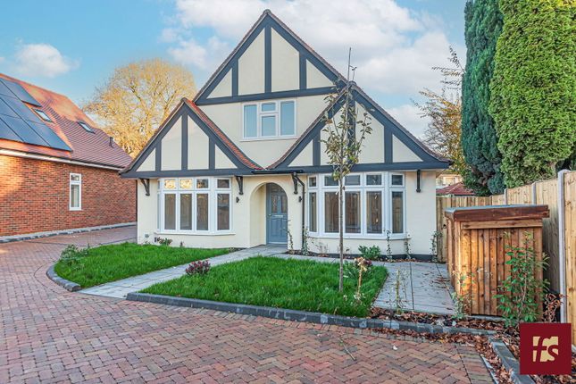 3 bedroom chalet for sale