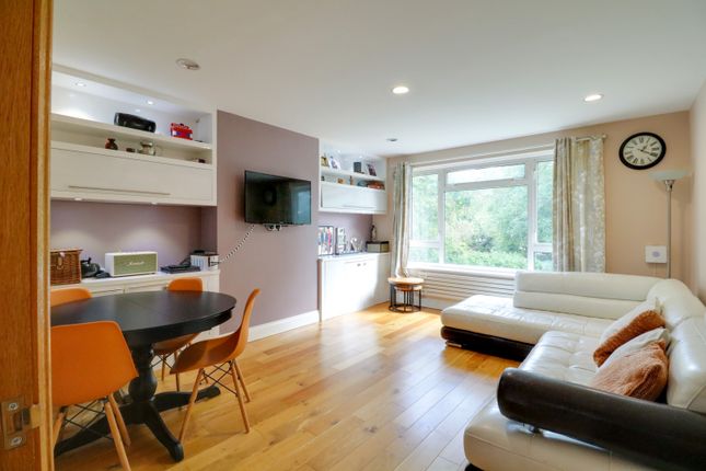 3 bed maisonette