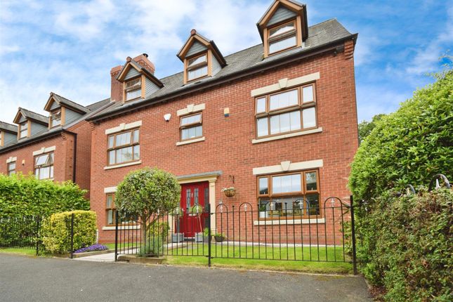 6 bedroom detached house for sale