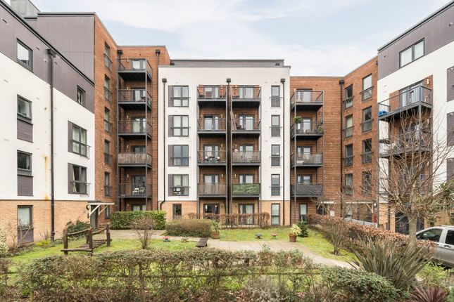 Fairthorn Road, Charlton, SE7 2 bed penthouse for sale