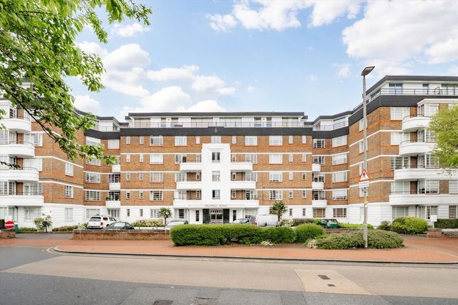 Nightingale Lane, London SW12 2 bed flat for sale